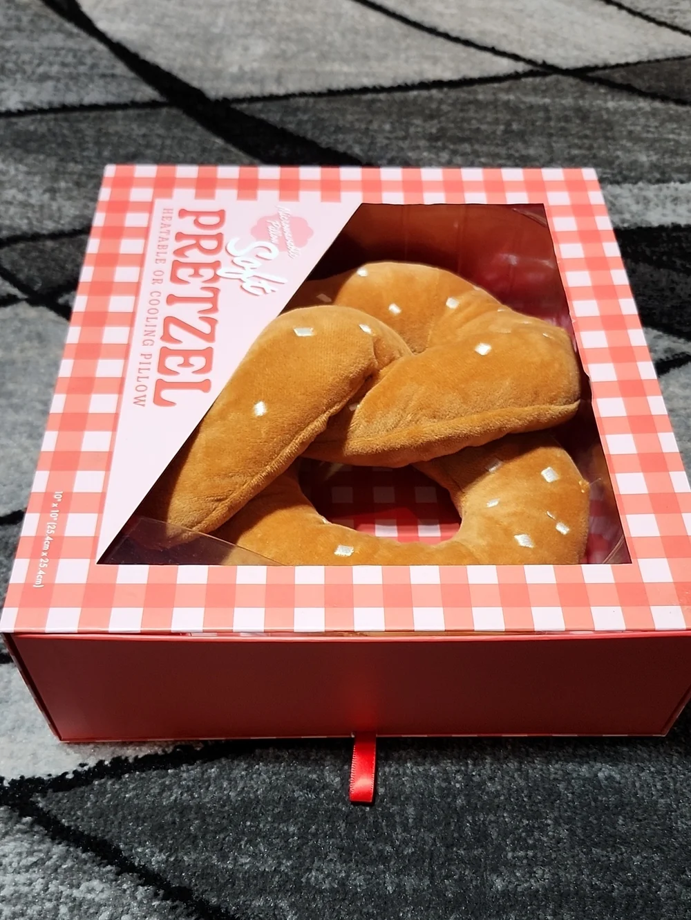 SOFT PRETZEL SHAPED HOT/COLD PLUSH PILLOW 10